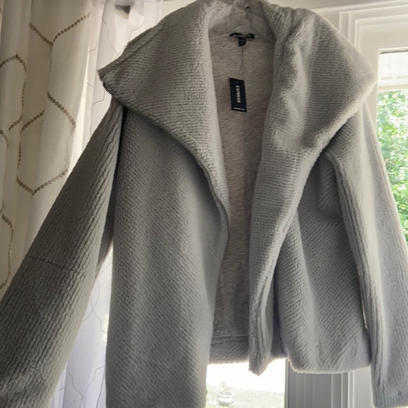 Express Women’s Moto Zip Up Jacket NWT - Picture 1 of 7